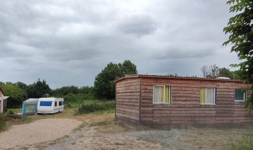 Location de vacances pour 2 personnes, avec vue ainsi que terrasse et jardin, animaux acceptés à Persac - 4