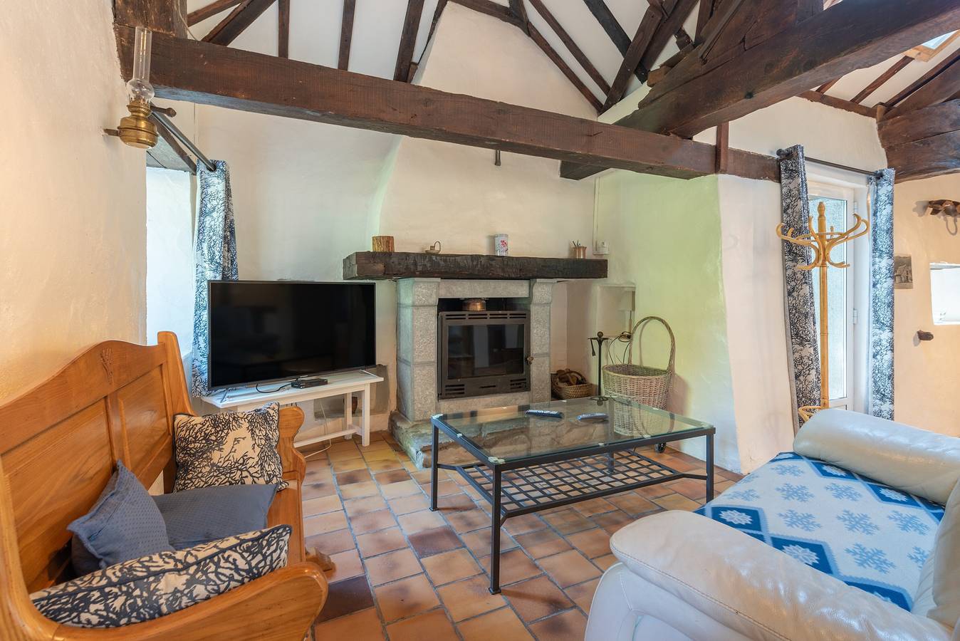 Gîte dans une charmante bergerie, immense terrain privé au cœur des Pyrénées in Castet, Béarn