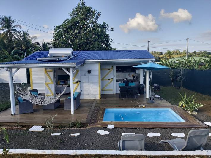 Bungalow pour 2 personnes, avec terrasse et piscine