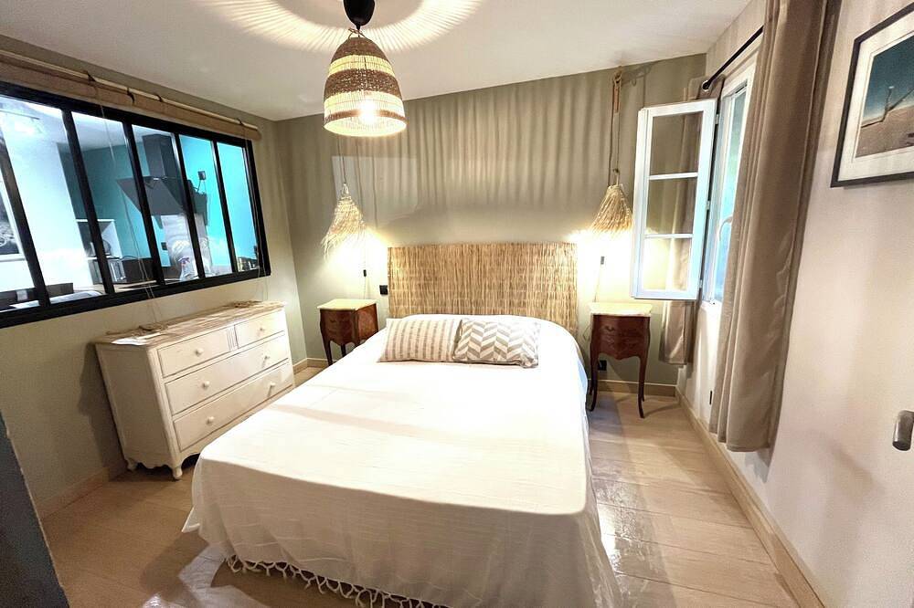 Appartement entier, Appartement 70 m2 piscine de la propriété, parking, mer 4 km in Sérignan, Côte méditerranéenne (France)