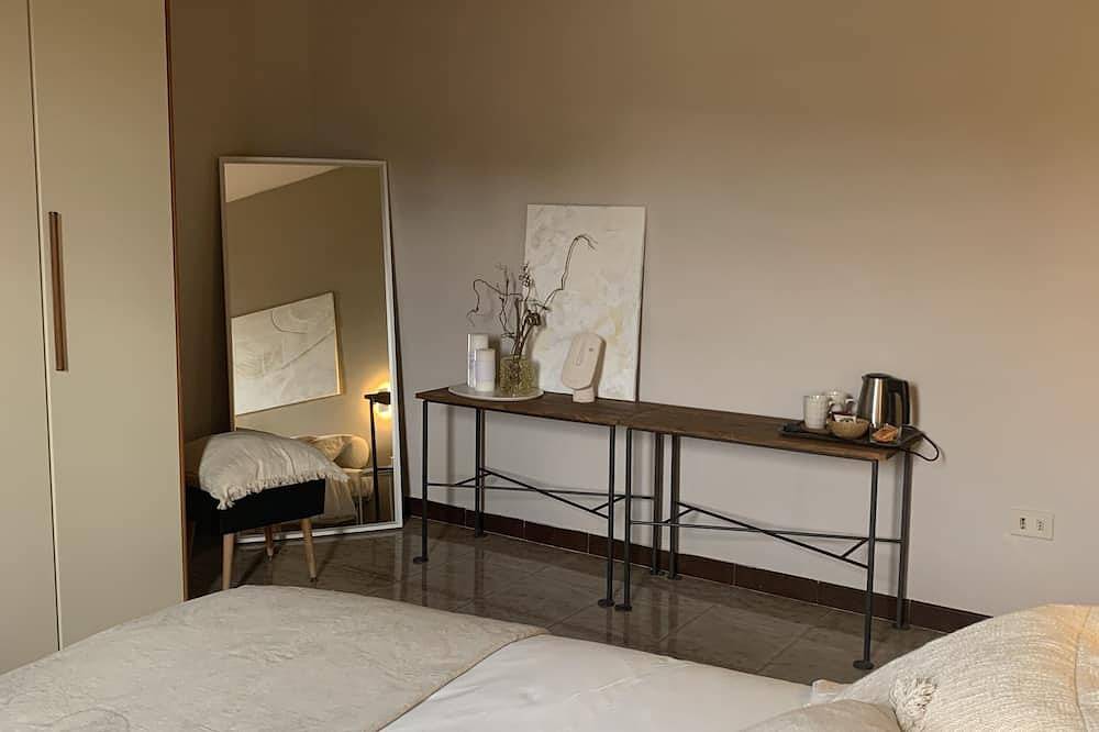 In township on the outskirts of Caserta \"Alley Zenone 8\" in Caserta, Provincia de Caserta