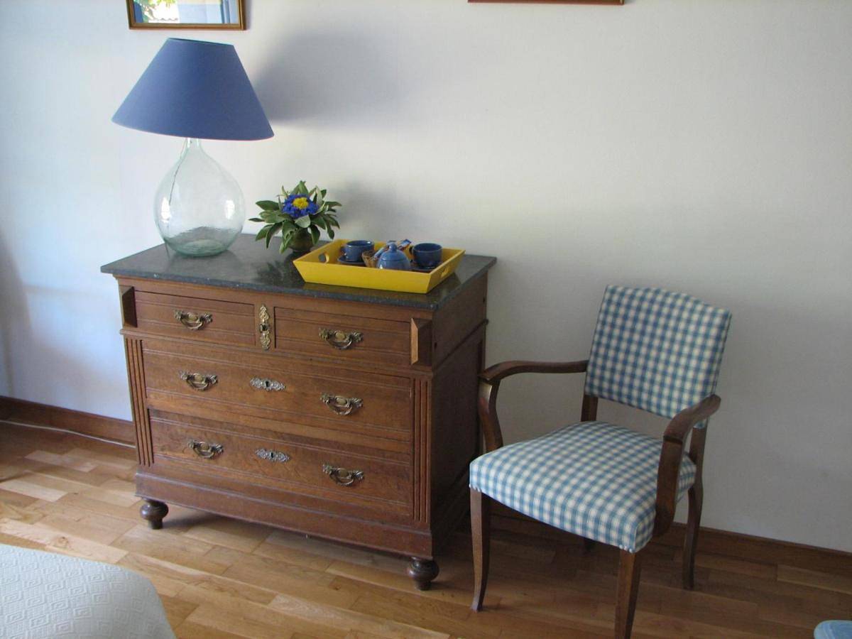 Double Room with Garden View in Velluire, Fontenay-le-Comte