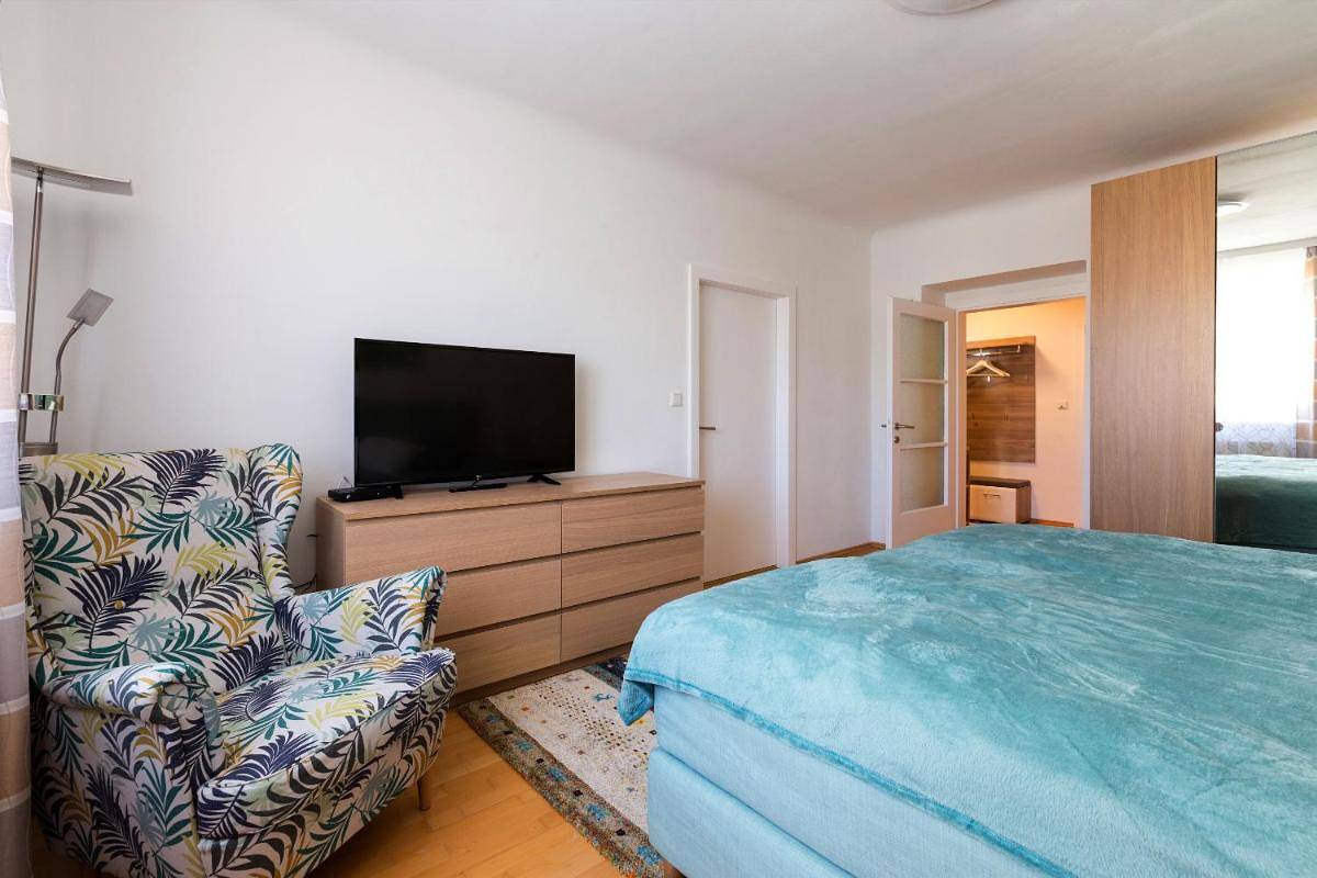 Entire apartment, Apartment Rudolfspark Check in 15h to 22h only in Vienna City Center, Vienna