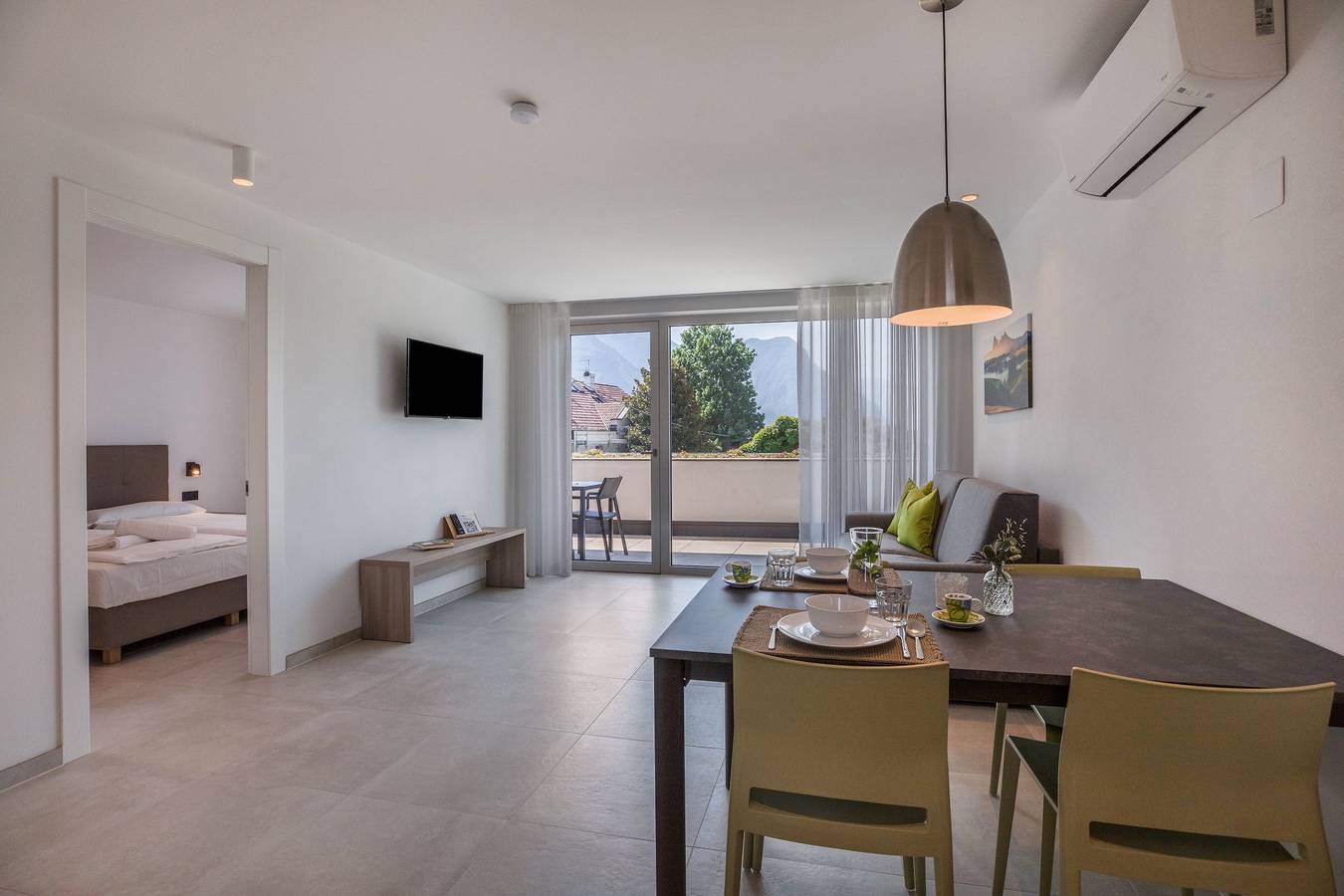 Entire apartment, Bike Apartments Curti "Waldgrün" with Sun Terrace & Alpine Views in Leifers, South Tyrol