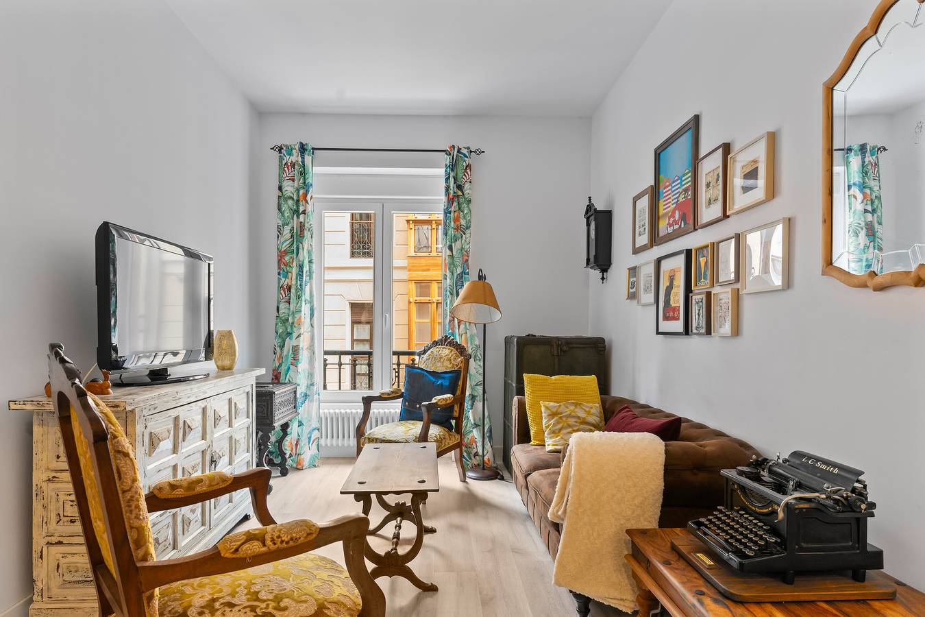 Hel lejlighed, Apartment 'Diecinueve Treinta' with Private Terrace and Wi-Fi in Distrito Centro (Gijón), Gijón