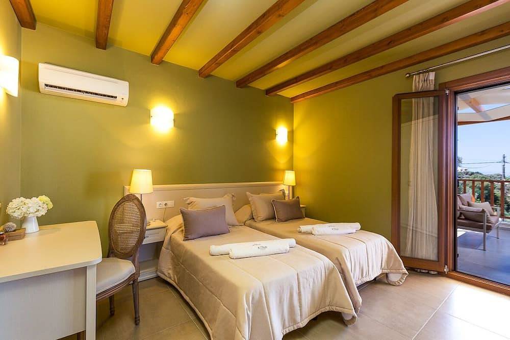 Hera Villa, Family Paradise with Heated Pool in Mesi, Rethymno e dintorni