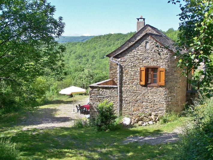 Maison de campagne 'Les Gîtes Du Mas Brunet' avec vue montagne, jardin privé et Wi-Fi in Cadix, Région d'Albi