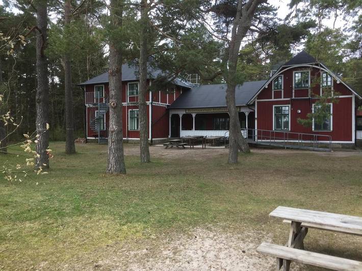 Hostel för 49 Personer, med trädgård samt pool och bastu och bubbelpool i Åhus