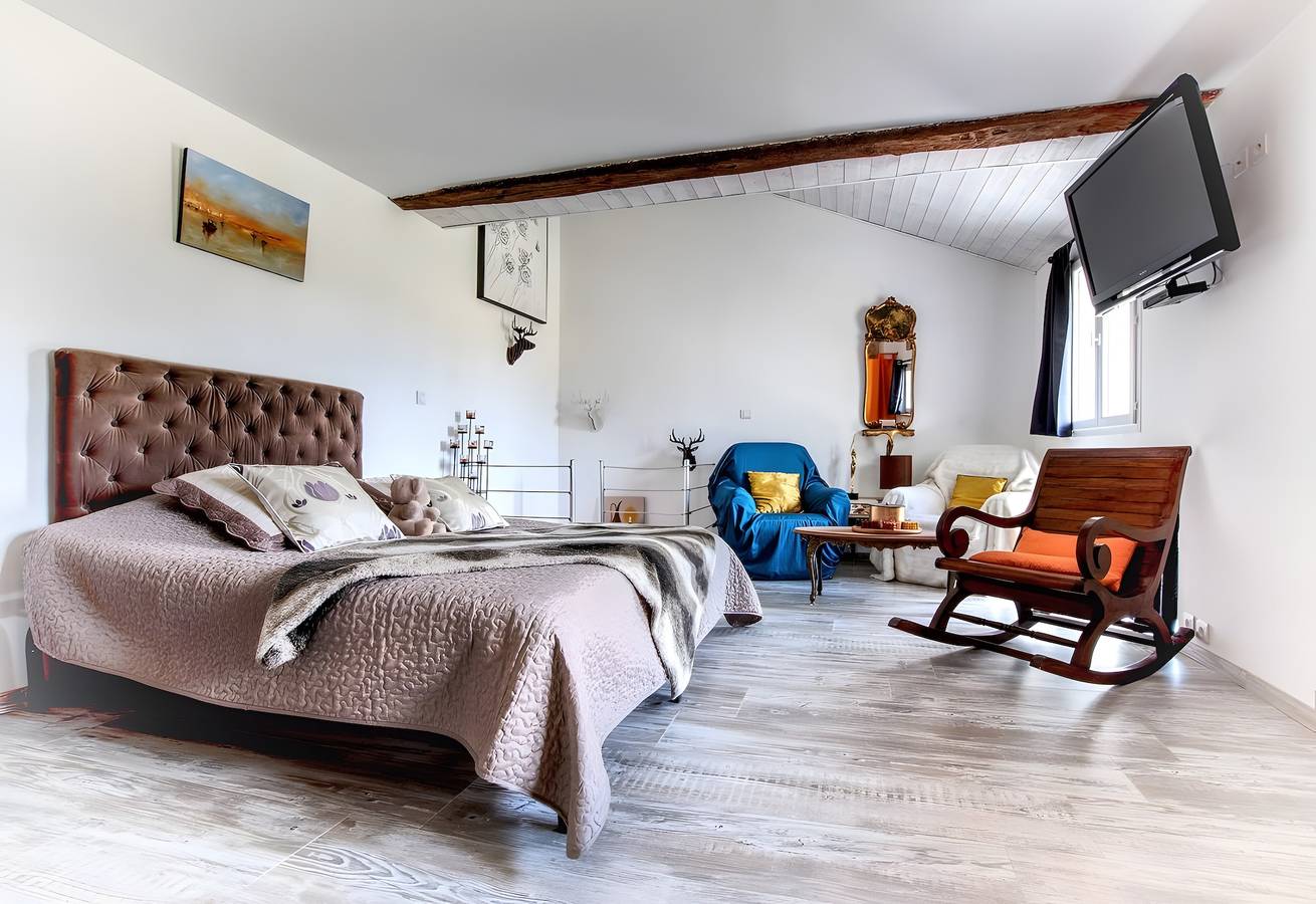 Casa rural '"Intimité" Avec Ou Sans Spa -' con jardín privado y wifi in Léguillac-de-l'Auche, Périgord Blanc