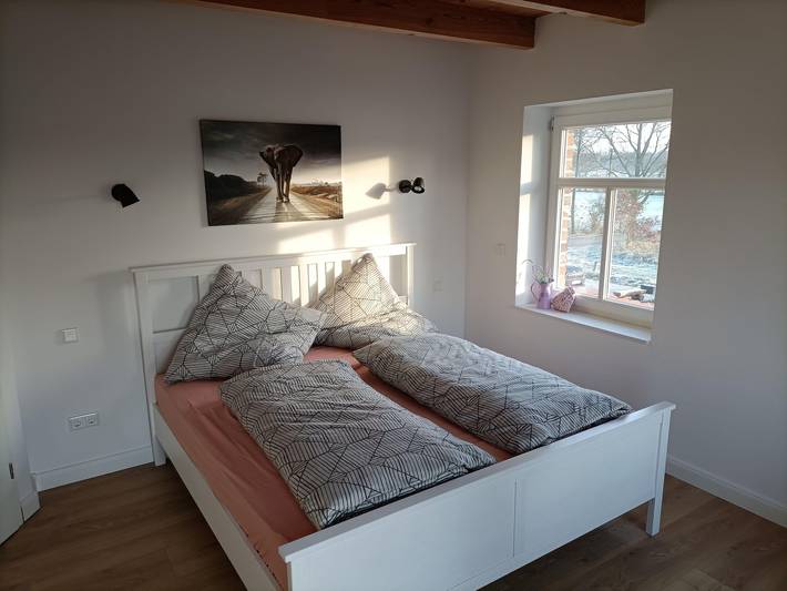 Ferienhaus für 6 Personen, mit Terrasse und Garten in Leer - 2