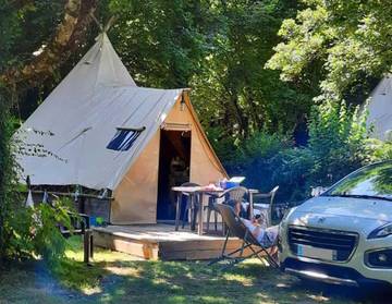 Cottage pour 4 personnes, avec bassin pour enfant et piscine à Secondigny