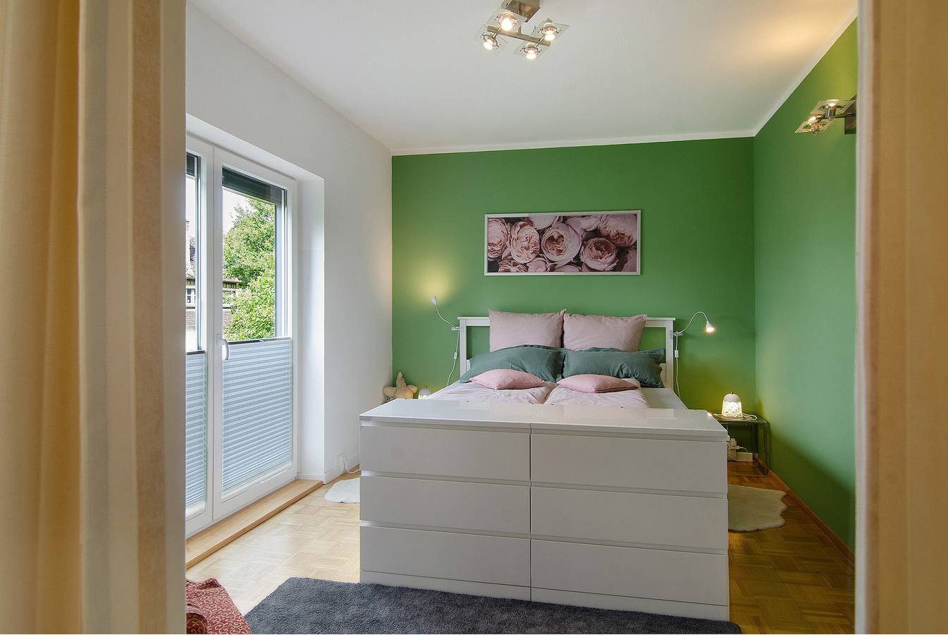Ganze Wohnung, Ferienwohnung 'Refugium mit Schlossblick' mit Terrasse & Garten in Sigmaringen, Region Bodensee-Oberschwaben