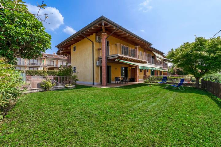 Ferienwohnung für 6 Personen, mit Garten