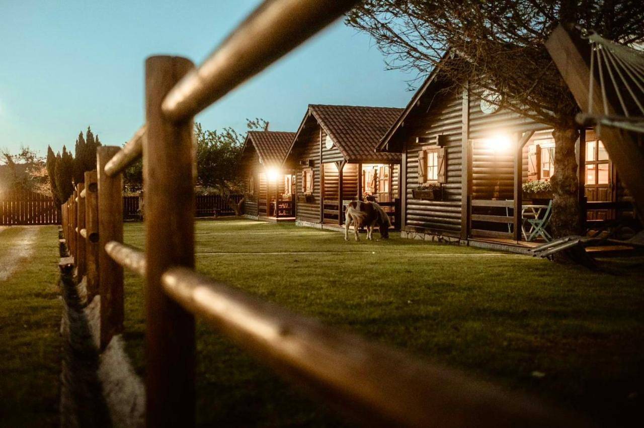 Cabañas de Lires in Lires, Cee