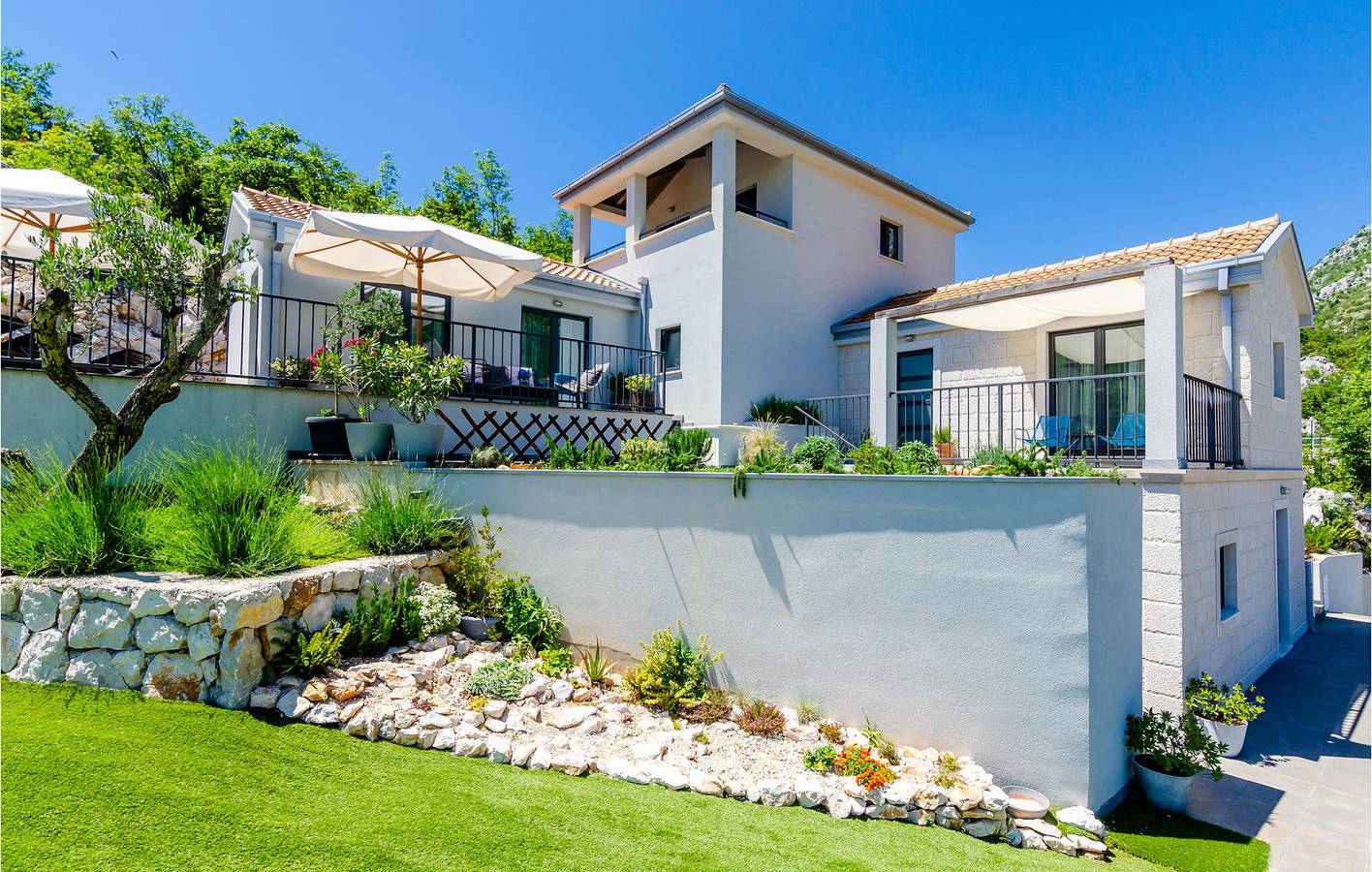 Charmantes Apartment mit Pool, WLAN und Terrasse in der Nähe der Küste von Brsecine in Grad Dubrovnik, Dubrovnik-Neretva