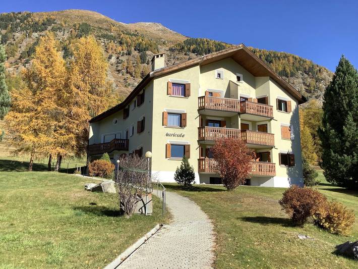 Vakantiewoning voor 4 personen, met balkon en tuin in Pontresina