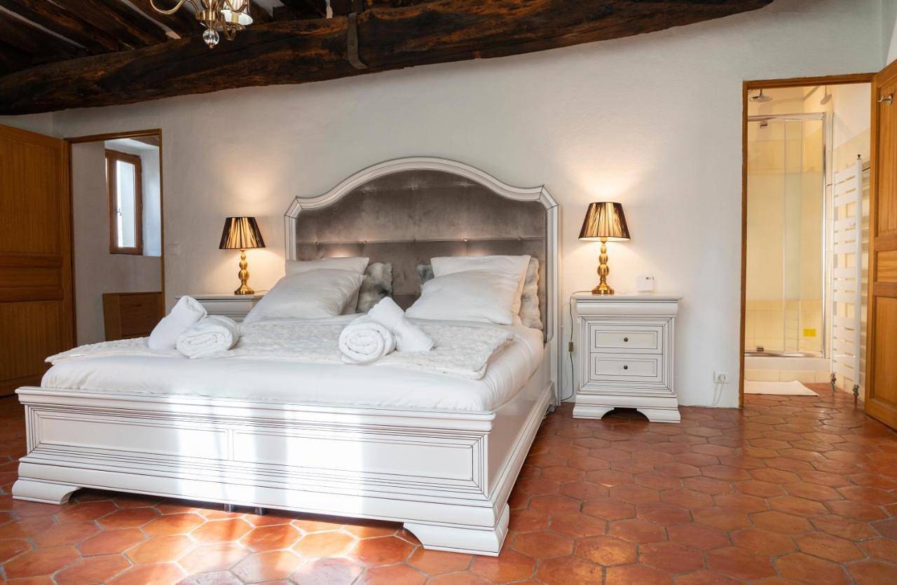 Family Home Near Paris, Versailles, Orly, A6 N186 in Villemoisson-sur-Orge, Essonne