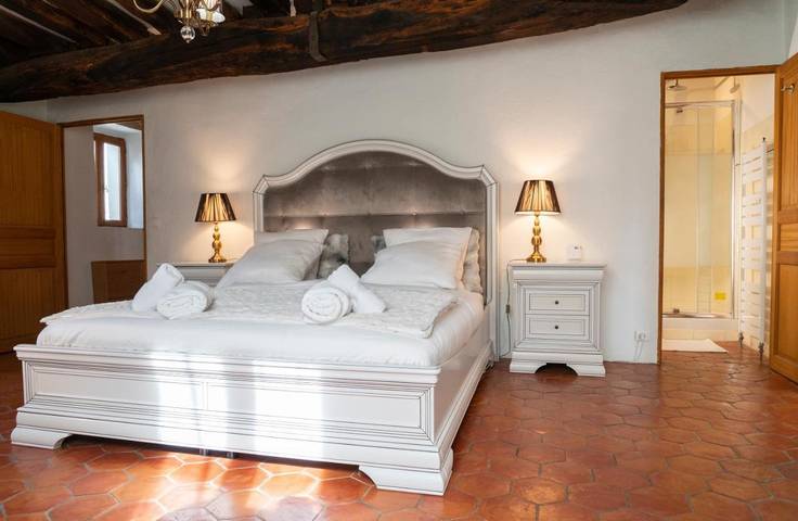 Location de vacances pour 8 personnes, avec Terrasse et Jardin à Villemoisson-sur-Orge