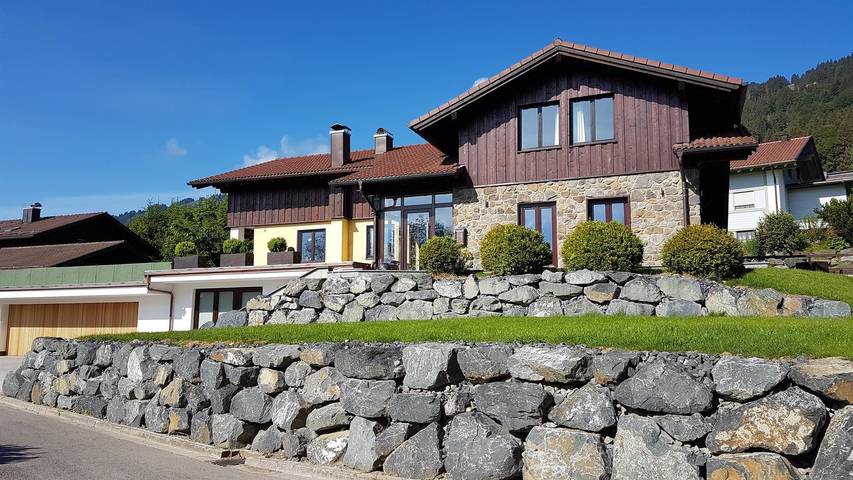 Ferienwohnung für 9 Personen, mit Balkon und Terrasse sowie Garten in Ofterschwang - 2