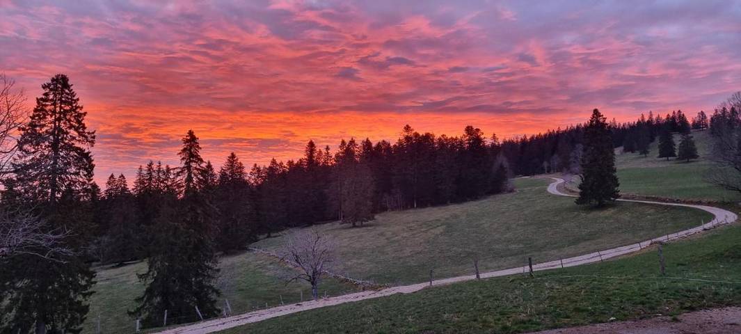 Gîte pour 5 personnes, avec jardin et vue dans La Brévine - 3