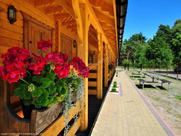Domek letniskowy dla 4 osób, z ogród i taras oraz widok - 1