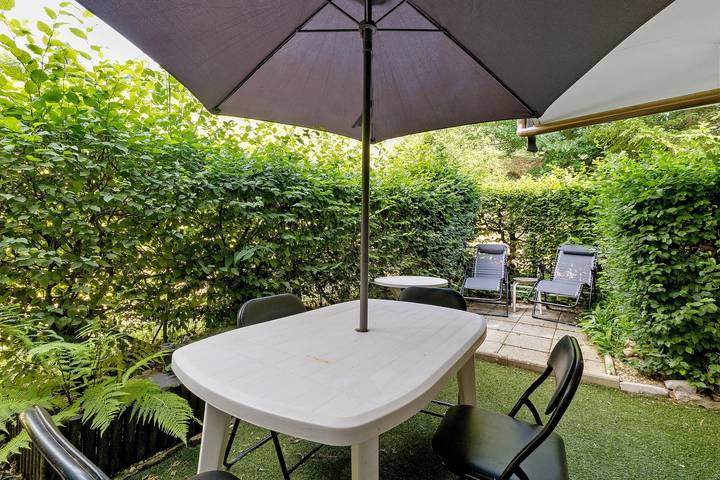 Entire apartment, Apartment 'Les Centaurees' with Mountain View, Shared Pool and Private Garden in Gresse-en-Vercors, Parc naturel régional du Vercors