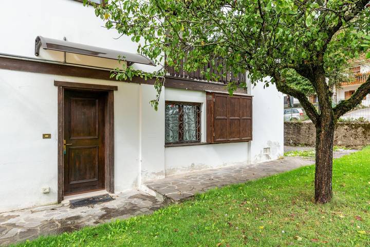 Appartamento intero, Appartamento 'Appartamento Piano Terra 1' con vista sulle montagne, giardino in comune e Wi-Fi in Pieve di Cadore, Dolomiti Orientali