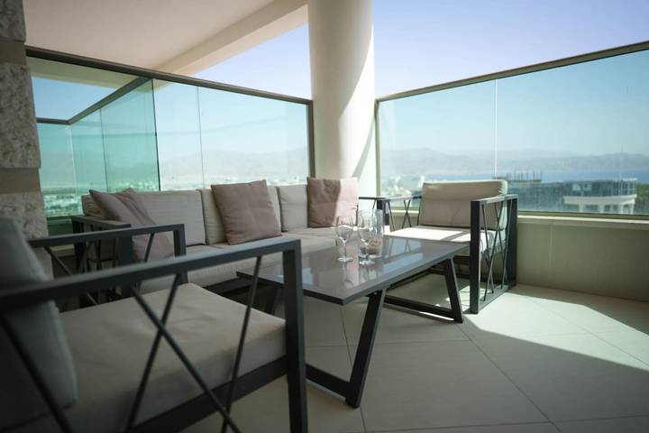 Gîte pour 6 personnes, avec piscine et balcon, adapté aux familles à Eilat - 2