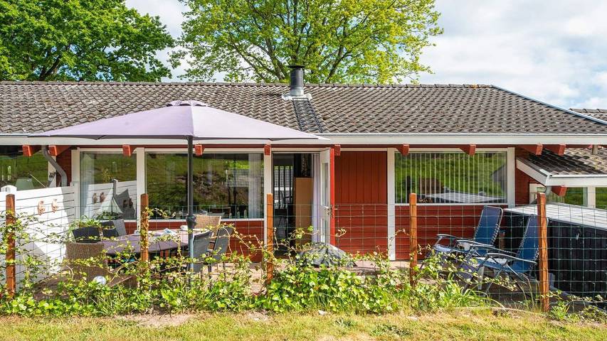 Ferienhaus für 5 Personen, mit Garten und Pool in Løjt