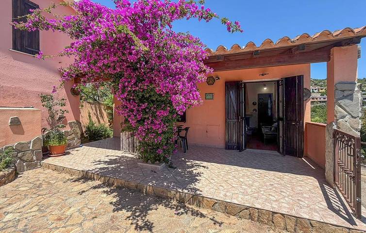 Ferienhaus für 4 Personen, mit Terrasse und Garten