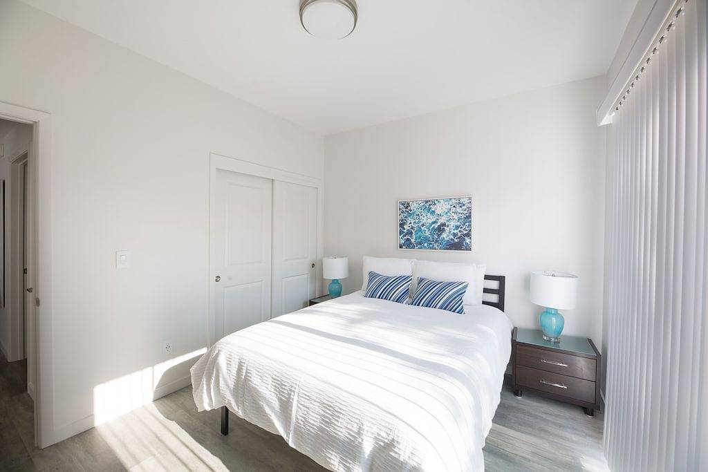 Ganze Wohnung, Neue moderne Wohnung mit zwei Schlafzimmern im Sonoma Valley mit privaten Terrassen in Sonoma, California North Coast