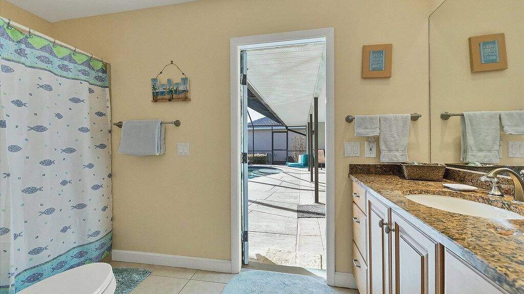 New Listing! Charlotte Harbor Area Resort, 120mi to Disney & 134mi to Universal in Punta Gorda Isles, Punta Gorda