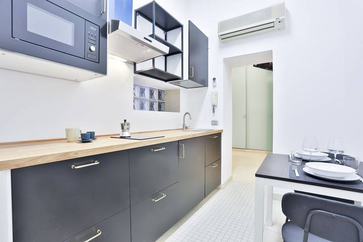 Ganze Wohnung, Ferienwohnung für 2 Personen mit Balkon/Terrasse in Salerno, Tyrrhenische Küste Kampanien