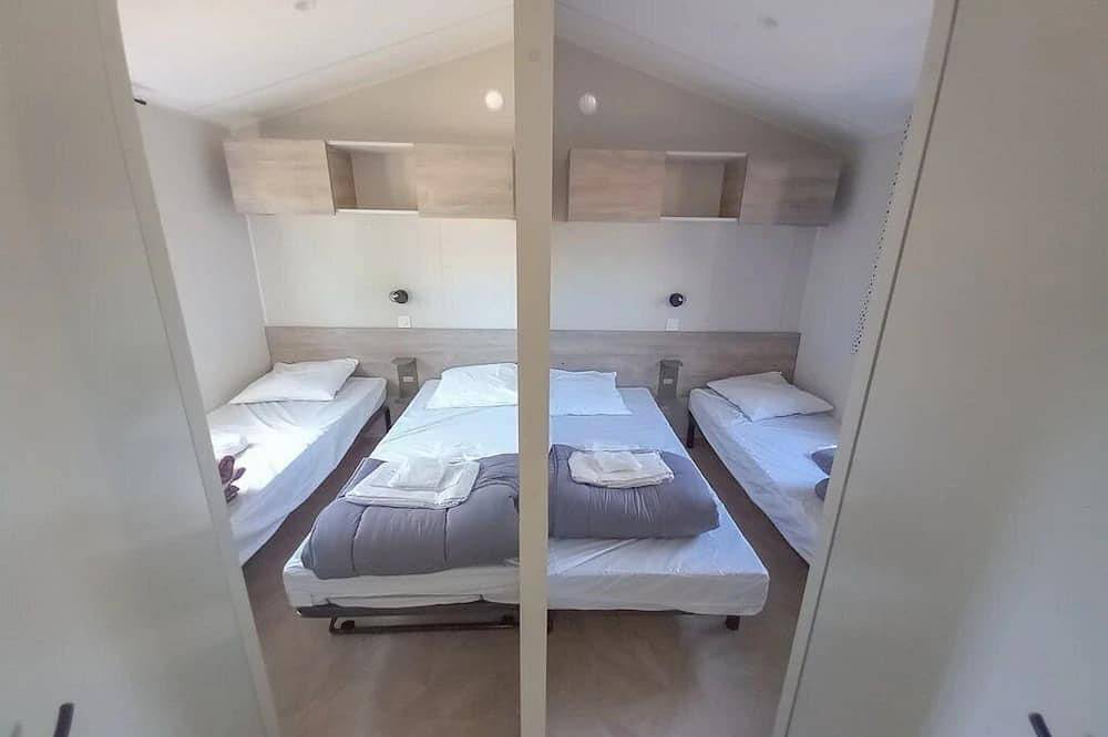 Zecamping 3 étoiles piscine couverte mobil-home Tv Lv Bbq 40m2 in Les Moutiers-en-Retz, Côte de Jade