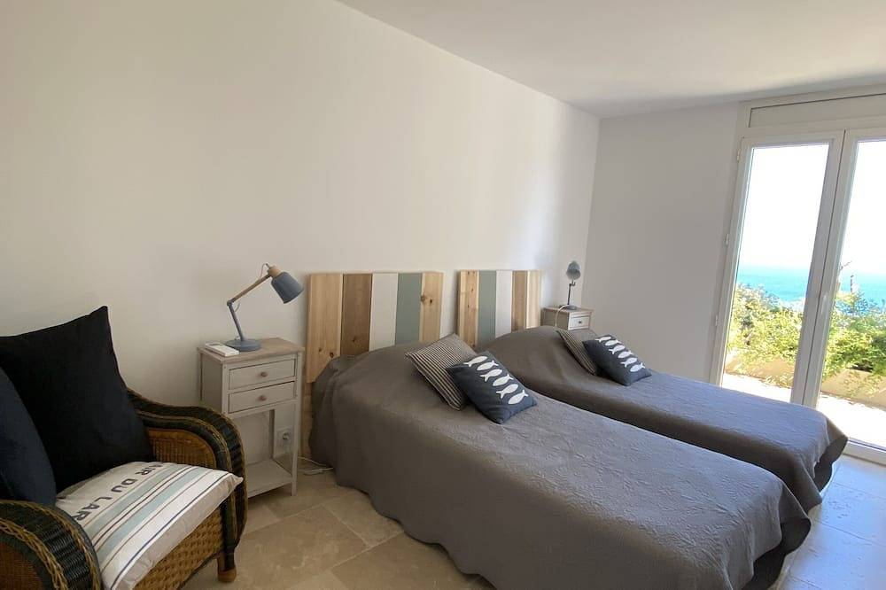 House domain of gaou benat sea view at 180° - France in Cap Bénat, Bormes-les-Mimosas