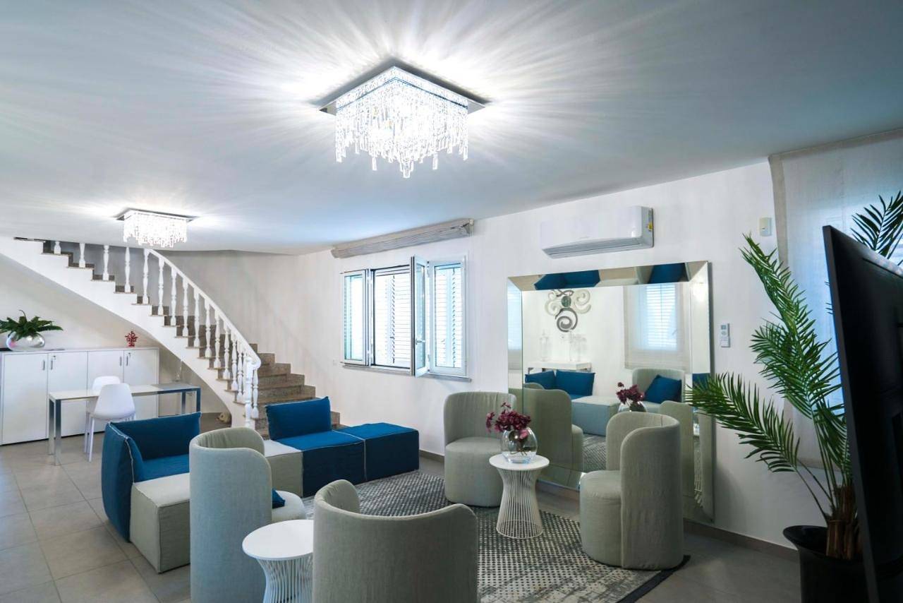 Le Agavi - Villa esclusiva per vacanze in Carini, Provincia di Palermo