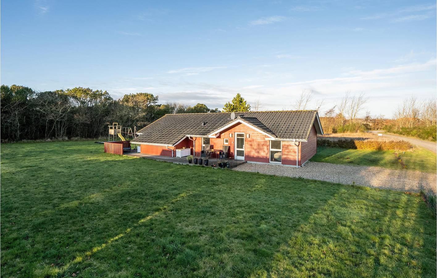 Ferienhaus für 8 Personen mit Terrasse in Skaven Strand, Ringkøbing Fjord