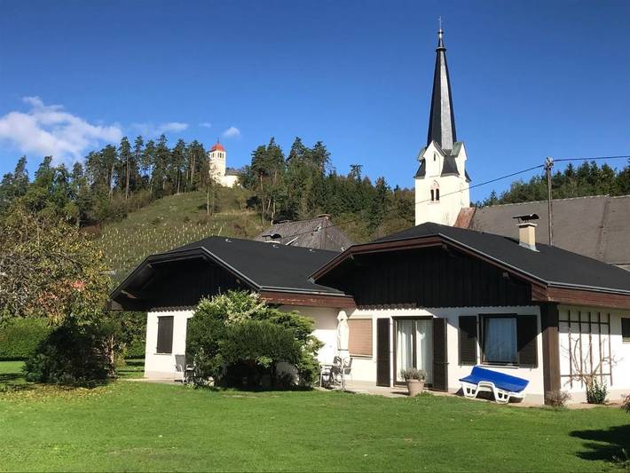 Ferienhaus für 4 Personen, mit Terrasse und Garten sowie Pool und Ausblick - 1
