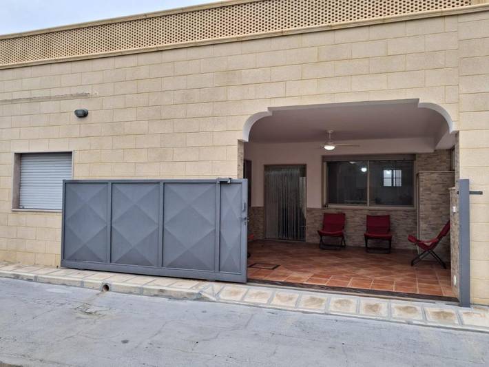 Casa vacanza per 7 persone, con panorama e terrazza, adatto a famiglie con bambini - 1