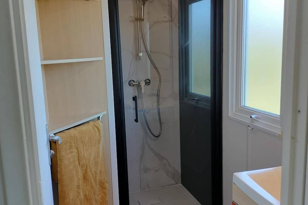 Mobil-home à la Ferme avec Piscine – Séjour Nature et Calme en Campagne in Carlipa, Région de Carcassonne