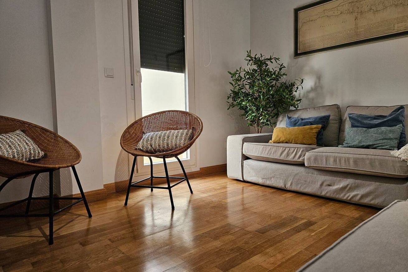 Appartement entier, Chic Appartement avec Piscine et Cuisine Équipée - Près des Attractions in Comillas, Côte Cantabrienne