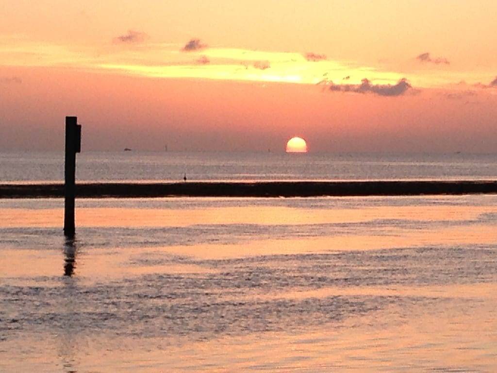 Ganze Wohnung, Beachfront Condo Relax In Style, big balcony, beach gear Incl, 2 Pools/hot tubs in South Padre Island, Laguna Madre