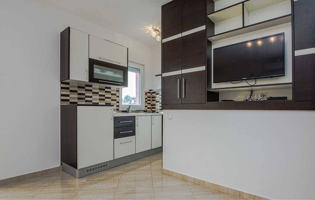 Ferienhaus Tomislav für 12 Gäste in Strandnähe in Vir