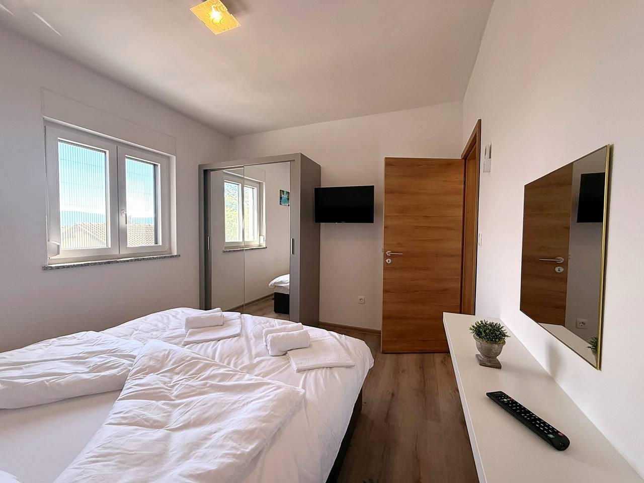 Geheel appartement, Vakantieappartement voor 6 personen met balkon/terras in Polje, Krk