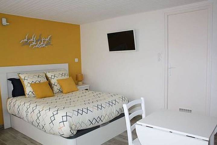 Gîte pour 2 personnes, avec jardin aux Les Sables-d'Olonne - 3