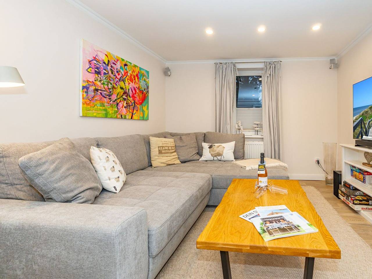 Ganze Ferienwohnung, Ferienliebe Hygge Hüs - Hygge Hüs. - nur 550 m zum Sandstrand. Mit Terrasse & Parkplatz. in Wenningstedt, Sylt