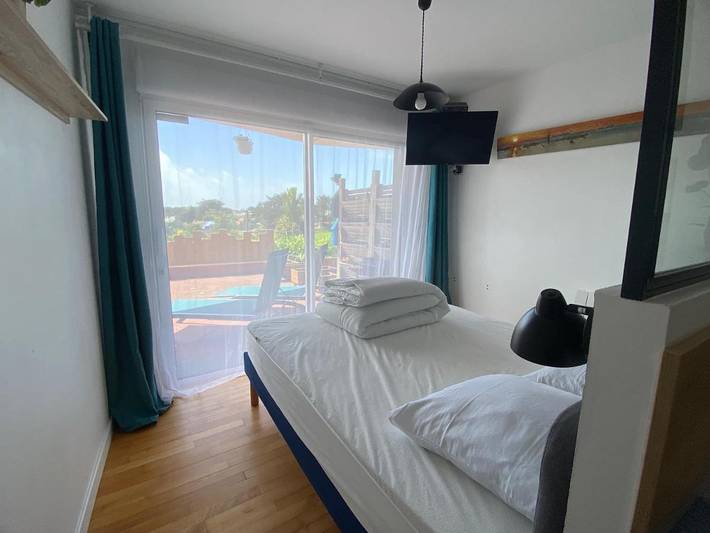 Gîte pour 6 personnes, avec jardin et vue, animaux acceptés dans Plage Penvern - 3