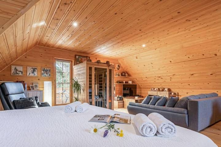 Vilinka Log Cabin with Sauna in Untersteiermark