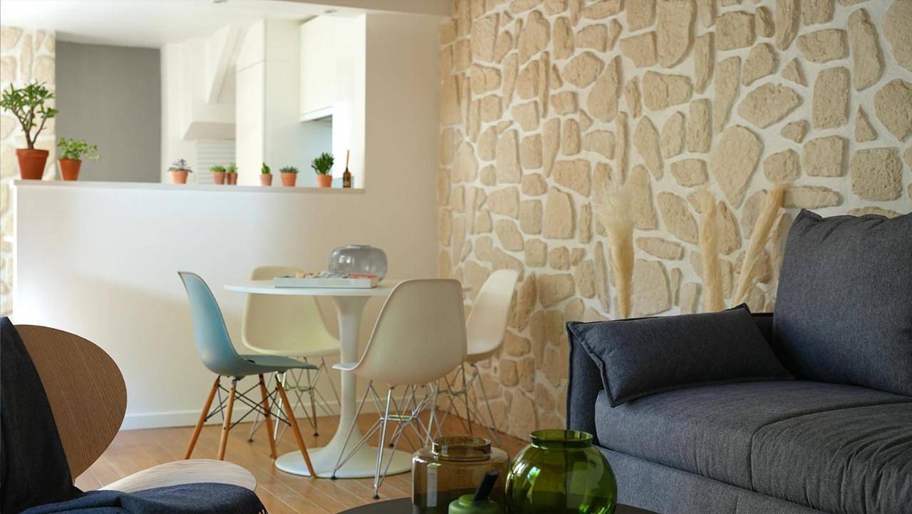 Appartement entier, Maison de ville avec sa cour au calme à 1min de la Pace Stanislas in Nancy, Région de Nancy