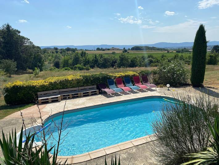 Location de vacances pour 6 personnes, avec Jardin et Piscine à Pertuis